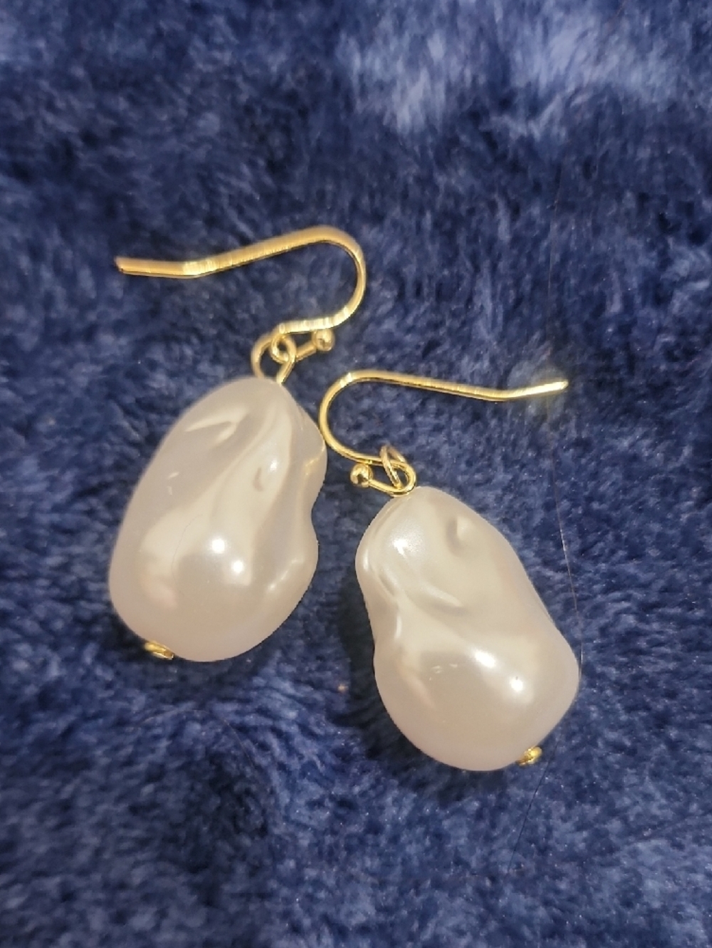 Huge Elizabeth White South Sea Baroque Shell Pearl Earrings